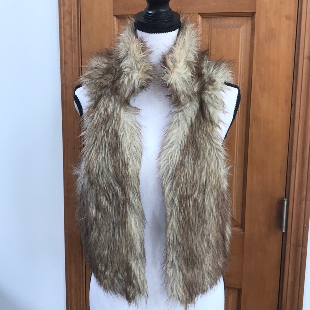 LOFT Faux Fur Vest in Light Brown and Cream